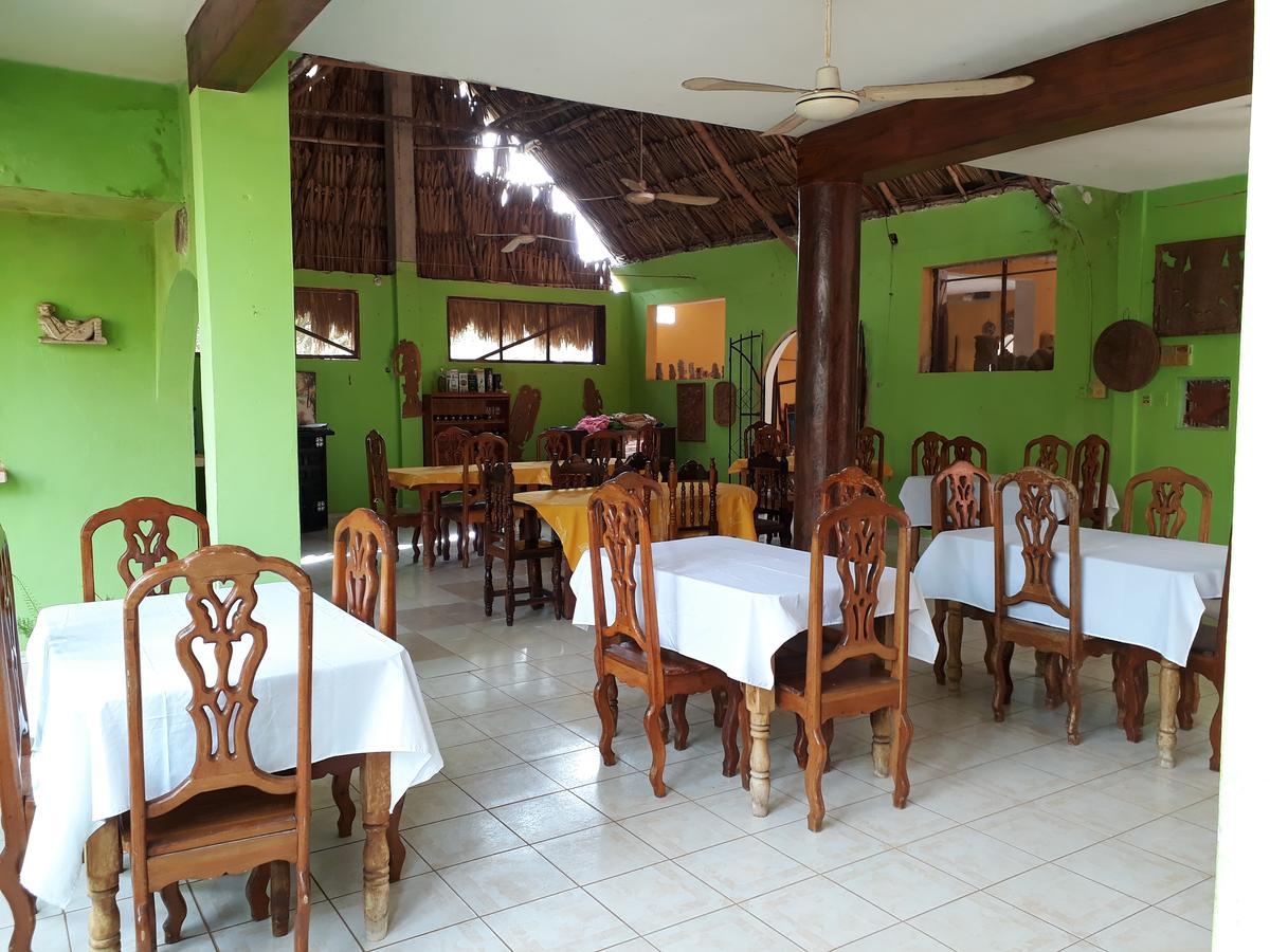 El Chac Mool Bed & Breakfast Santa Elena Eksteriør bilde
