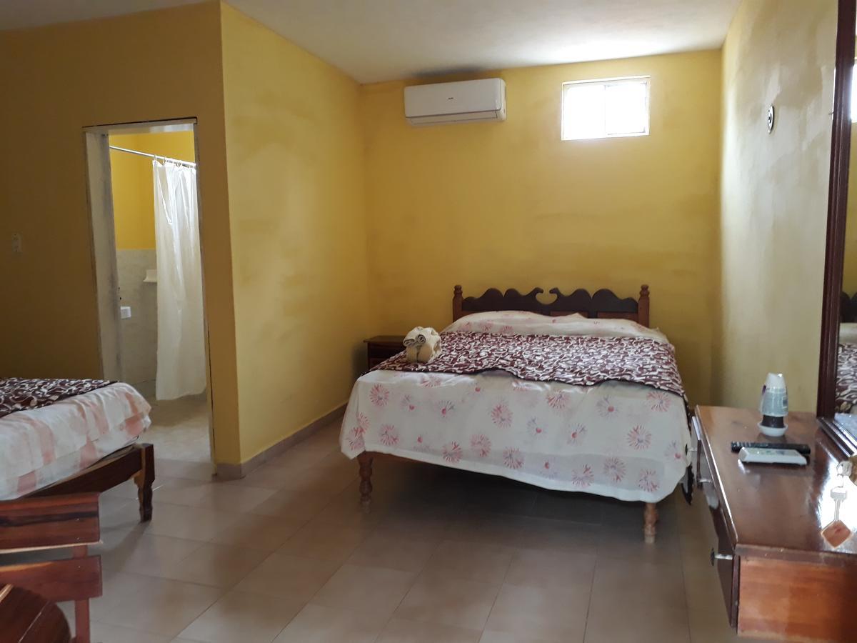 El Chac Mool Bed & Breakfast Santa Elena Eksteriør bilde