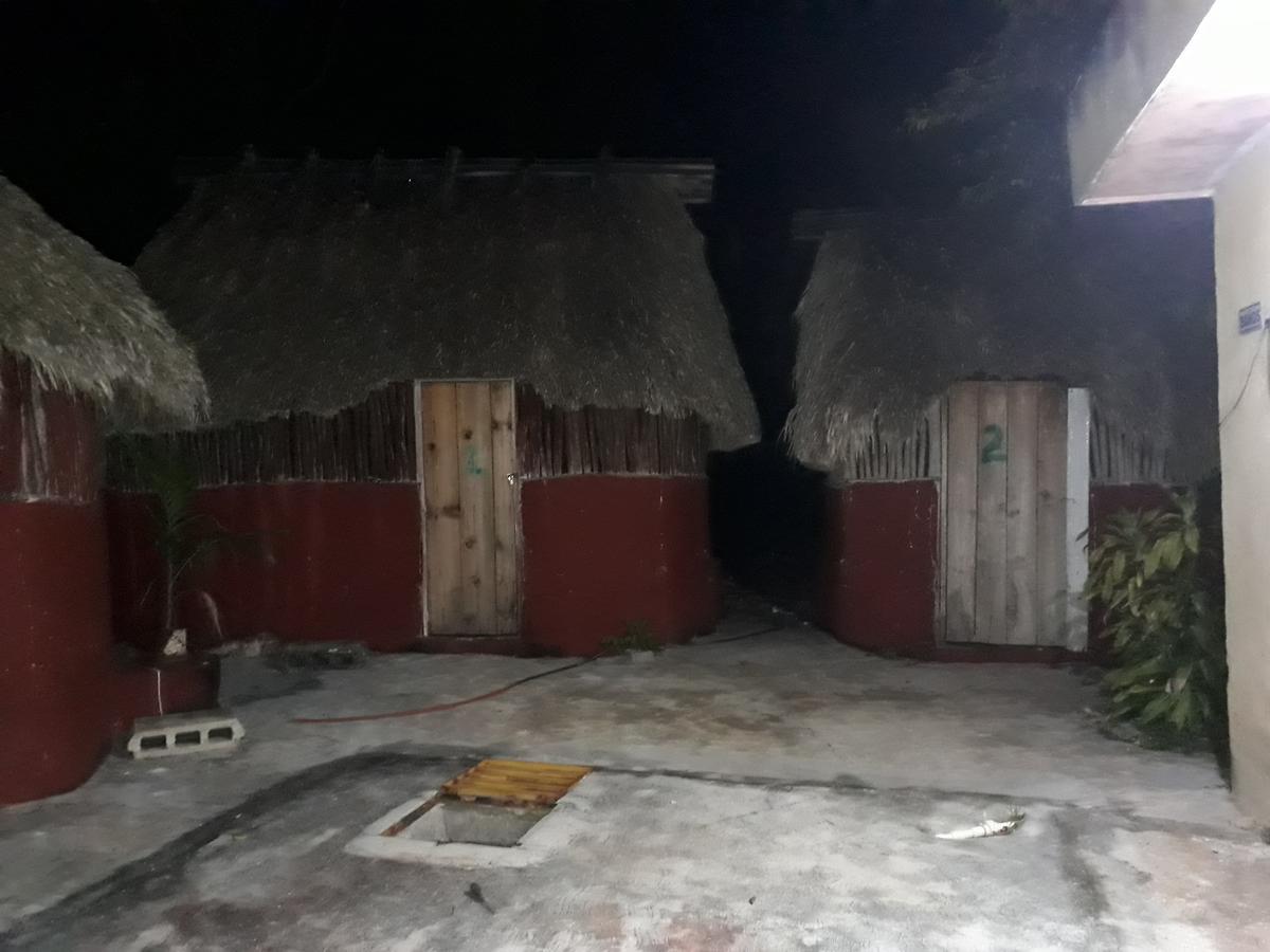 El Chac Mool Bed & Breakfast Santa Elena Eksteriør bilde