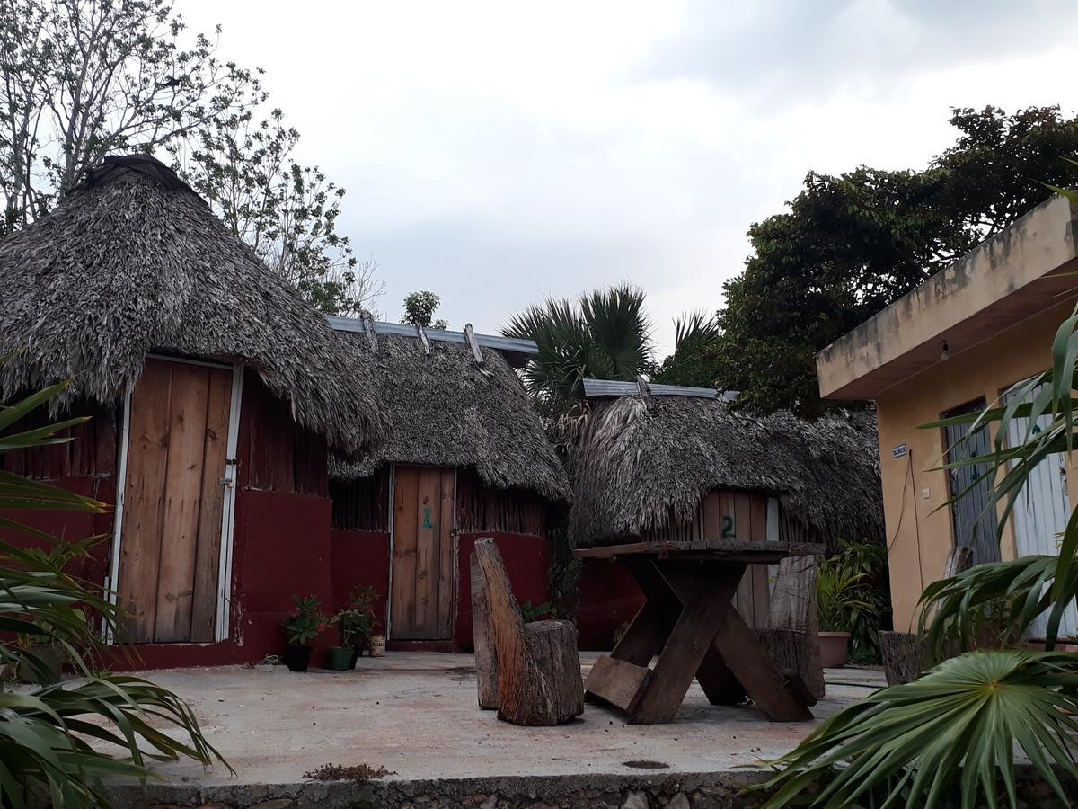 El Chac Mool Bed & Breakfast Santa Elena Eksteriør bilde